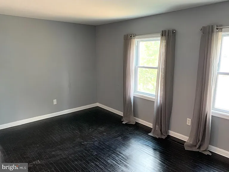 881 Wedgewood Dr — Photo 10
