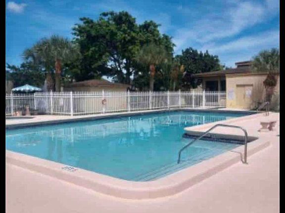 2nd image of 3031 W Missionwood Ln
