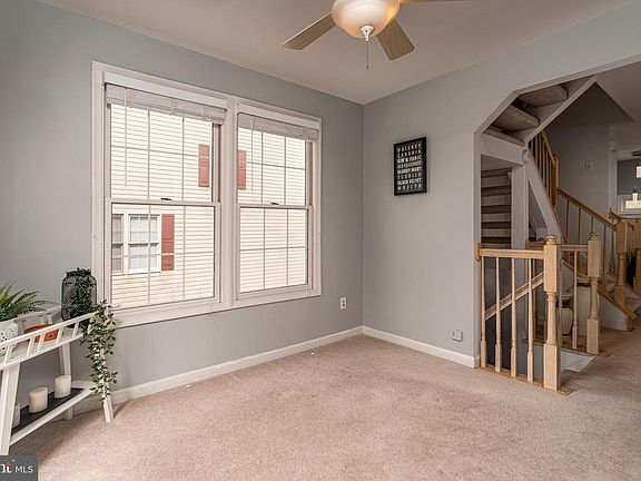 5th image of 115 Steven Ln
