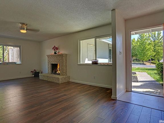 4th image of 4517 Stonewall Dr