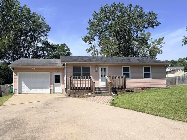 1604 Southview Cir, Fairfield, IA 52556