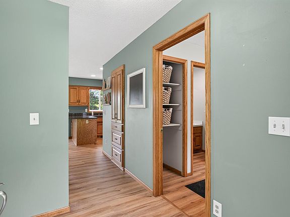 2nd image of 18604 Flamingo St NW