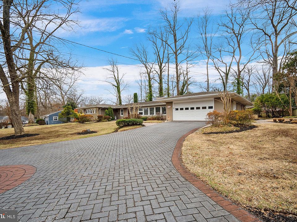 1st image of 1854 Lindamoor Dr