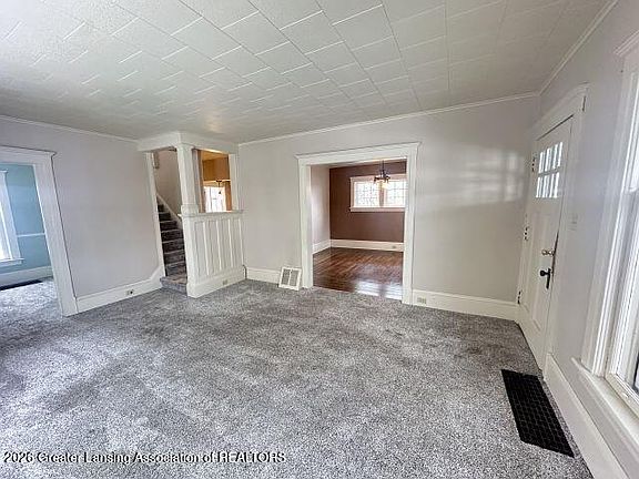 3rd image of 1114 Hamlin Pl