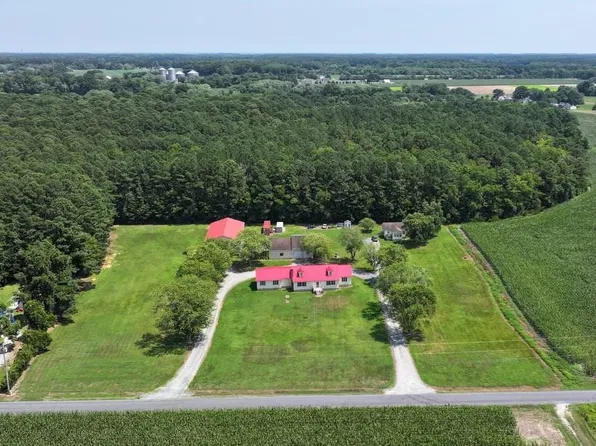 18500&09 Hart Dr, Parksley, VA 23421