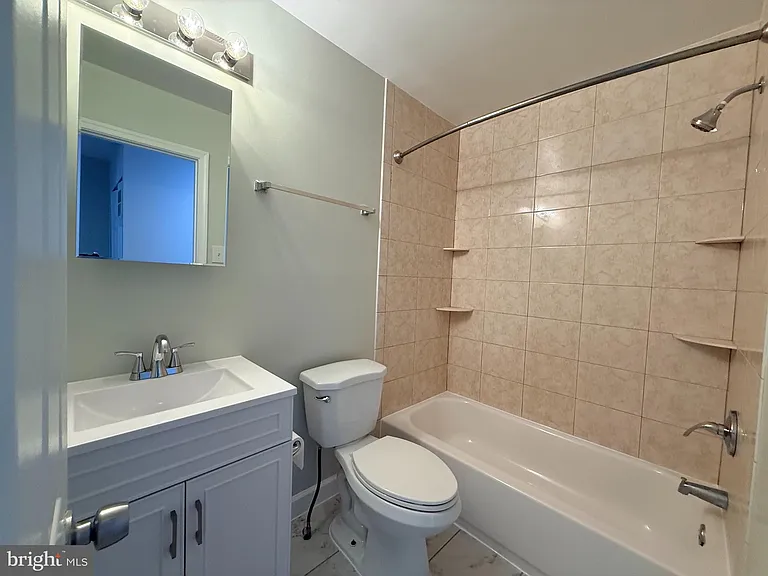 47 King Henry Cir #47 — Photo 12