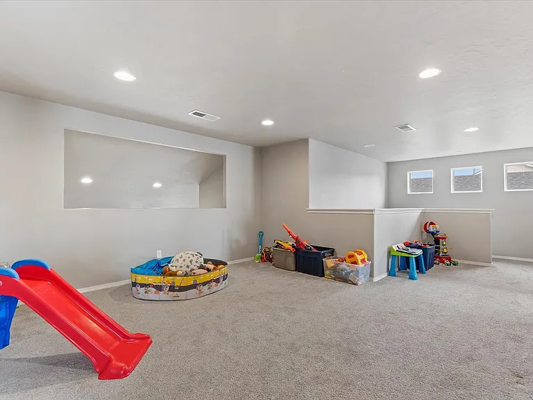 29 N Mingus Ave — Photo 26