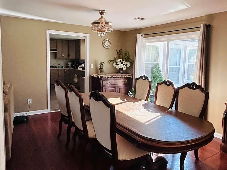 477 Booth Hill Rd — Photo 2