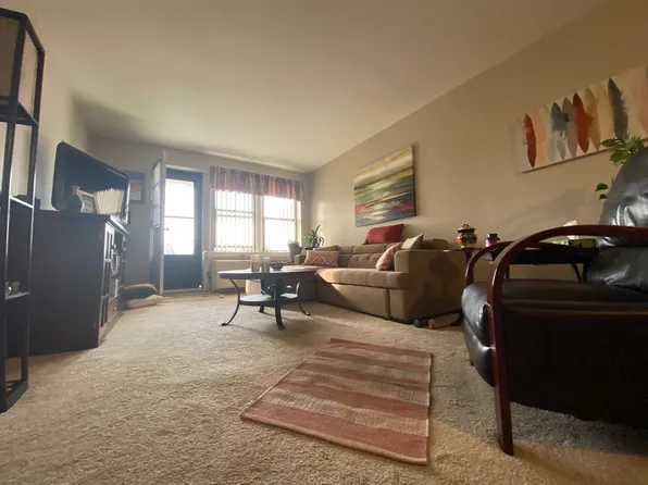 1874 Pelham Parkway South image 11 of 26