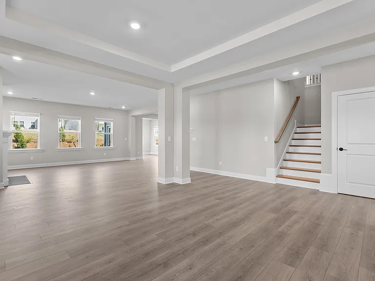 1701 Clydner Dr — Photo 8