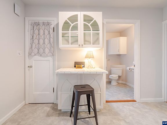 5th image of 1229 Washington St SW