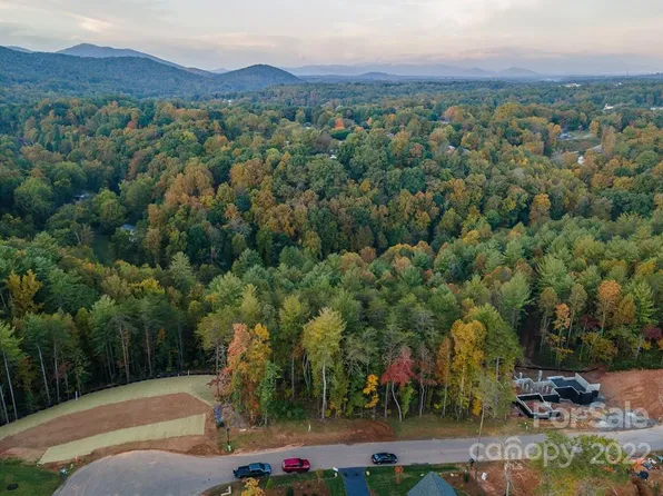 163 Riverbend Forest Dr #10, Asheville, NC 28805