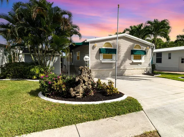 3048 Crystal Lake Dr #3048, Naples, FL 34120