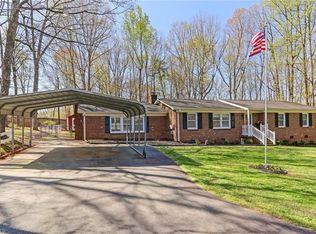4808 Sidney Ln, Mc Leansville, NC 27301