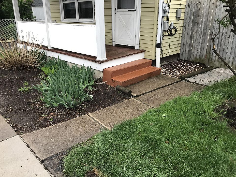 Enclosed Patio, Driveway