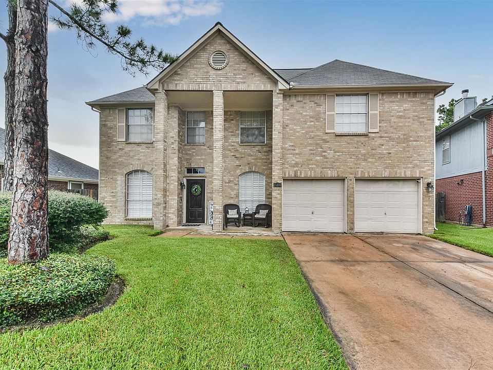 1st image of 15407 Maple Village Ct