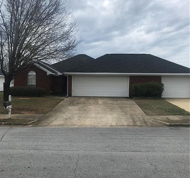 1st image of 4916 Madison Cir