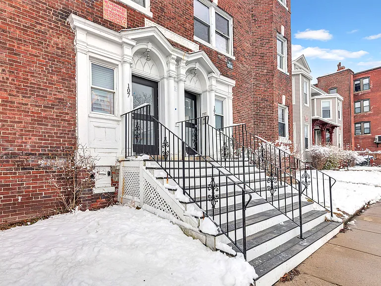 107 School St #2 — Photo 28