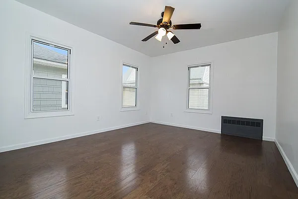 Sold by Space Marketing Shop | media 16