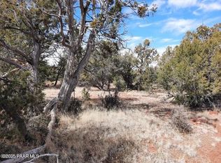 53 N Shadow Rock Trl, Seligman, AZ 86337