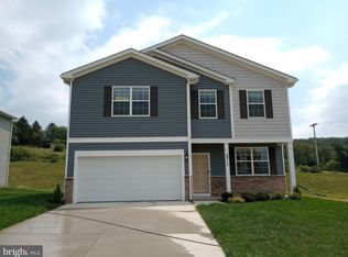 4311 Brent Dr, Spring Grove, PA 17362