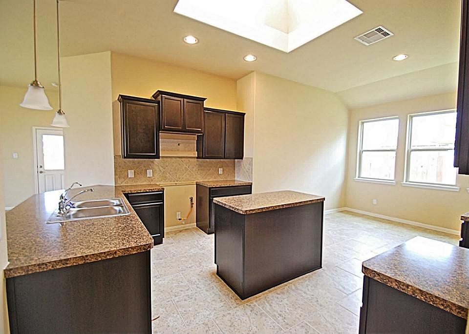 1st image of 3123 Cambridge Falls Dr