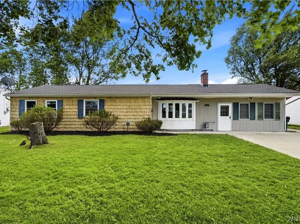66 Alys Dr E, Depew, NY 14043