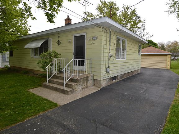 2nd image of 1244 Lancaster Ave NW