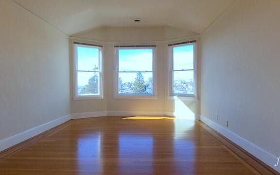2nd image of 336 Claremont Blvd #8