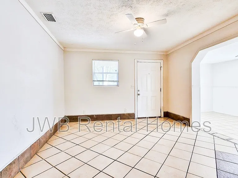 6948 Christopher Robin Dr — Photo 4