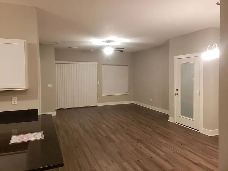 5514 N Edwards Cir — Photo 3