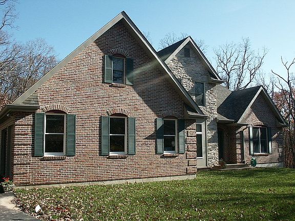 2nd image of 30 Pitman Trails Ln