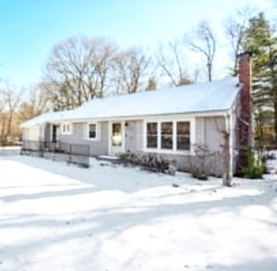 11 Greenwood Ave, Pembroke, MA, 02359
