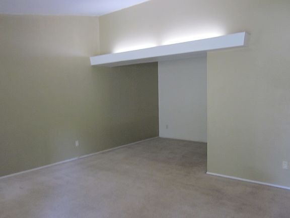 living room/dining room