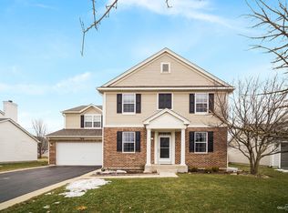 744 Versailles Pkwy, Oswego, IL