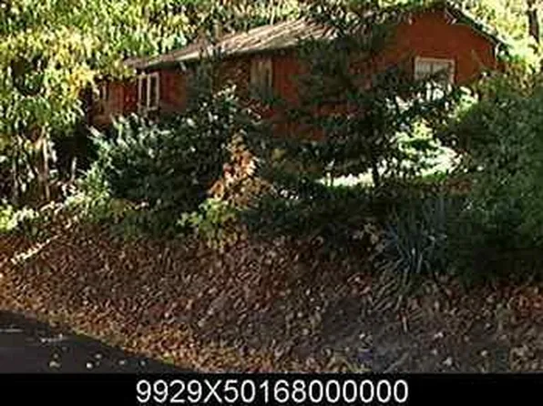 532 Donaldson Rd, Oakdale, PA 15071