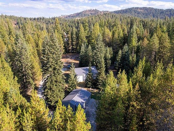 3rd image of 300 Duck Ln