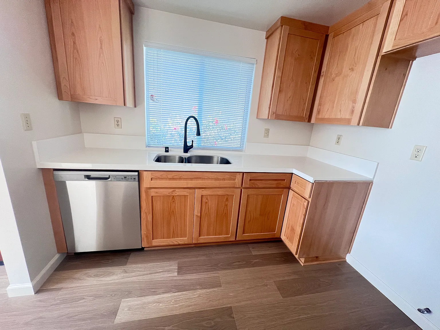 66 Redding Rd — Photo 3