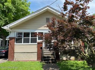 1111 Hess Ln, Louisville, KY