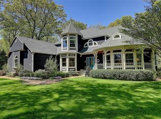 4 River Oak Rd, Barrington, RI 02806