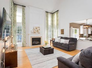 16 Warren Ave, Green Brook, NJ 08812