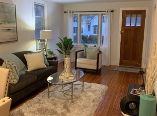 1027 Fargo Blvd #1, Geneva, IL 60134