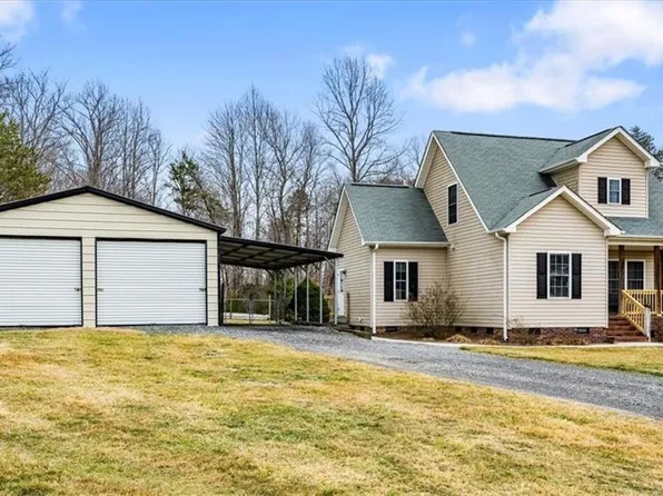 743 Almond Rd, Reidsville, NC 27320