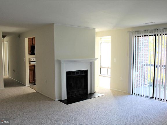 2nd image of 18032 Chalet Dr #26-202