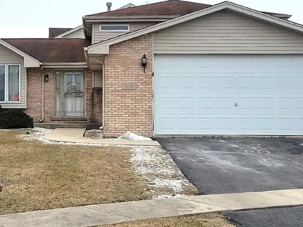5011 Fairoaks Ct, Country Club Hills, IL 60478