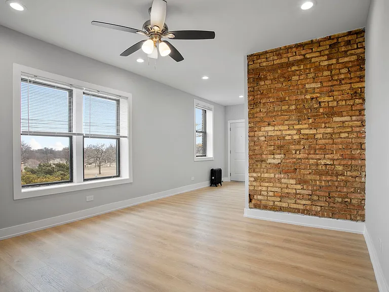 The Juneway Terrace — Photo 45