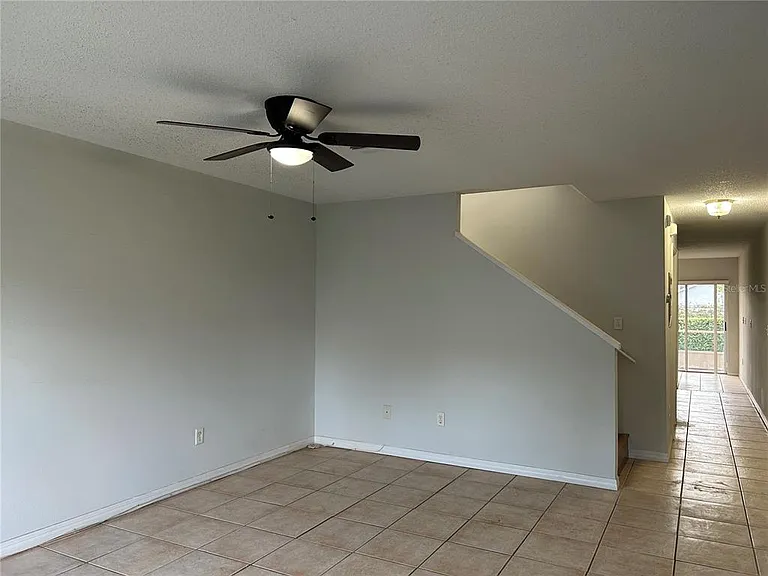 1727 Fluorshire Dr — Photo 5