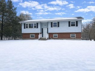 104 SUTTON PARK Road, Poughkeepsie, NY 12603