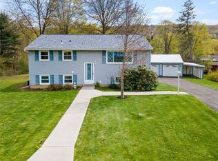 1470 Elsie Dr, Endicott, NY 13760