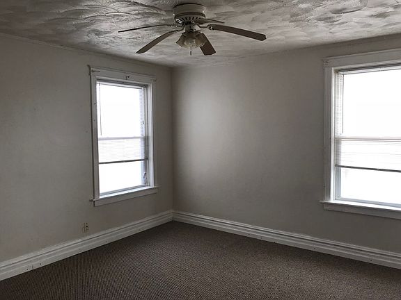5th image of 5804 Cates Ave APT 3E